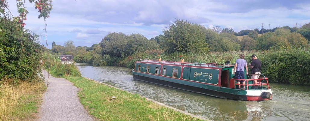 Canal boat on the Kennet and Avon Canal